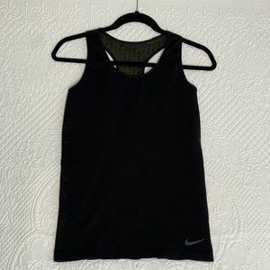 NIKE WOMEN'S DRI-FIT PRO HYPERCOOL LIMITLESS TRAINING TANK TOP SZ-Medium